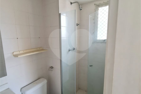 Apartamento à venda com 3 quartos, sendo 1 suíte, em Cambuci, São Paulo, SP