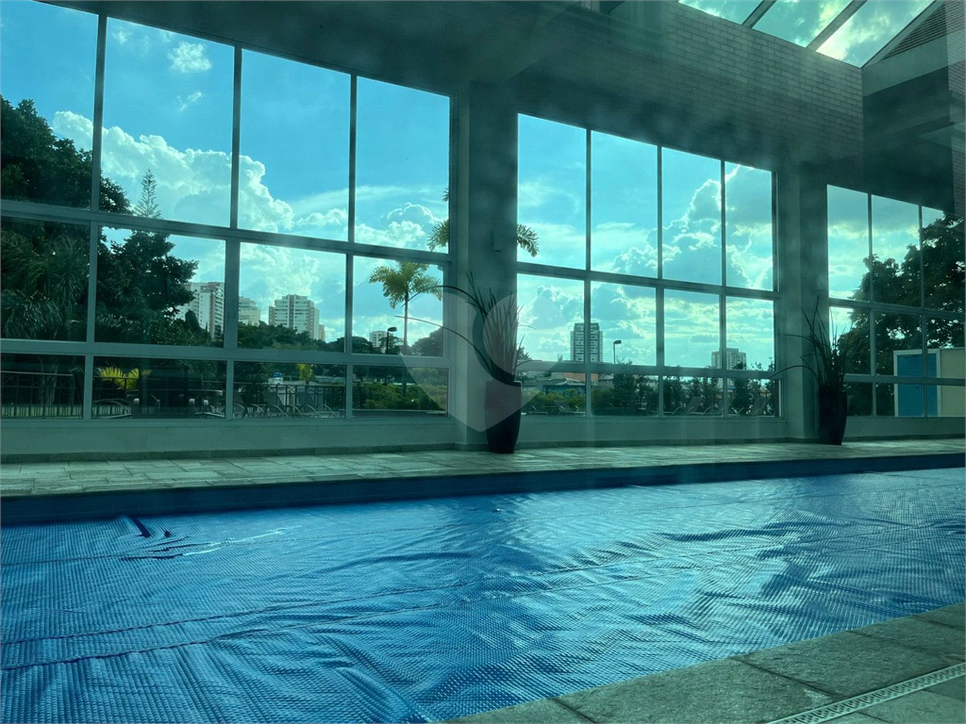 Apartamento à venda com 3 suítes em Santa Teresinha, São Paulo, SP