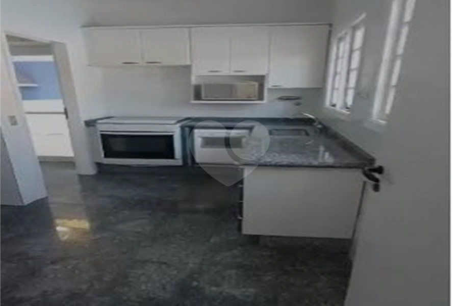 Casa à venda com 4 quartos, sendo 2 suítes,  no condomínio Res Jardim Itatinga, São Paulo - SP