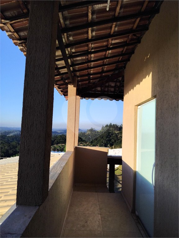 Chácara à venda com 3 quartos, sendo 1 suíte,  em Botujuru, Mogi das Cruzes, SP