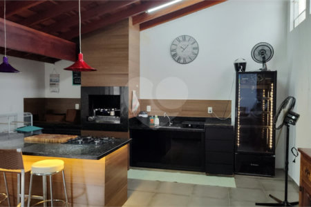 Casa à venda com 3 quartos, sendo 1 suíte, no Centro, Araraquara, SP