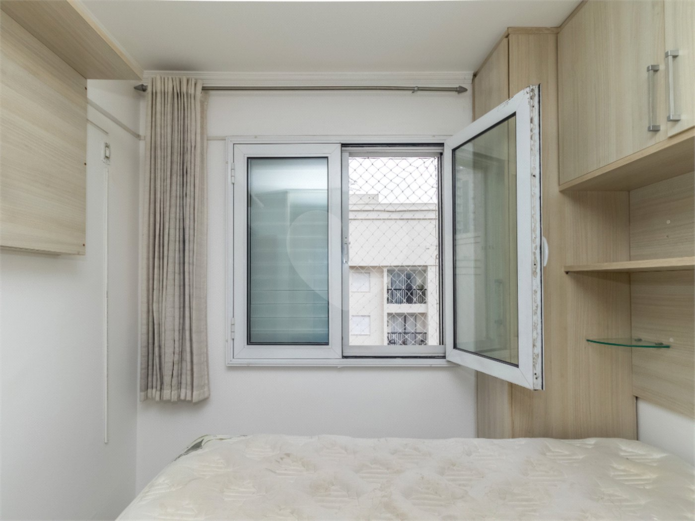 Apartamento à venda com 2 quartos em Vila Anastácio, São Paulo, SP