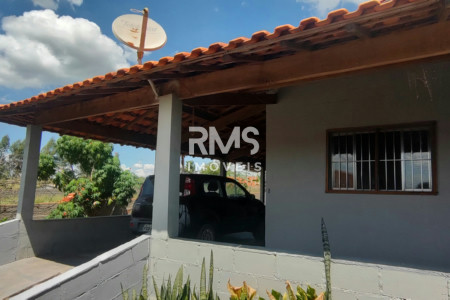 Chácara à venda com 2 quartos, sendo 1 suíte, em Aboboras, Laranjal Paulista, SP