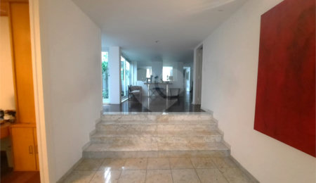 Casa para alugar com 4 quartos, sendo 2 suítes,  em Alto da Boa Vista, São Paulo, SP