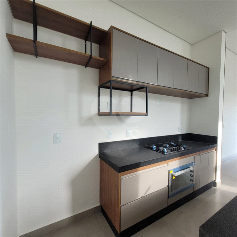 Casa à venda com 3 quartos, sendo 1 suíte, no condomínio Residencial Lagos D Icarai, Salto - SP