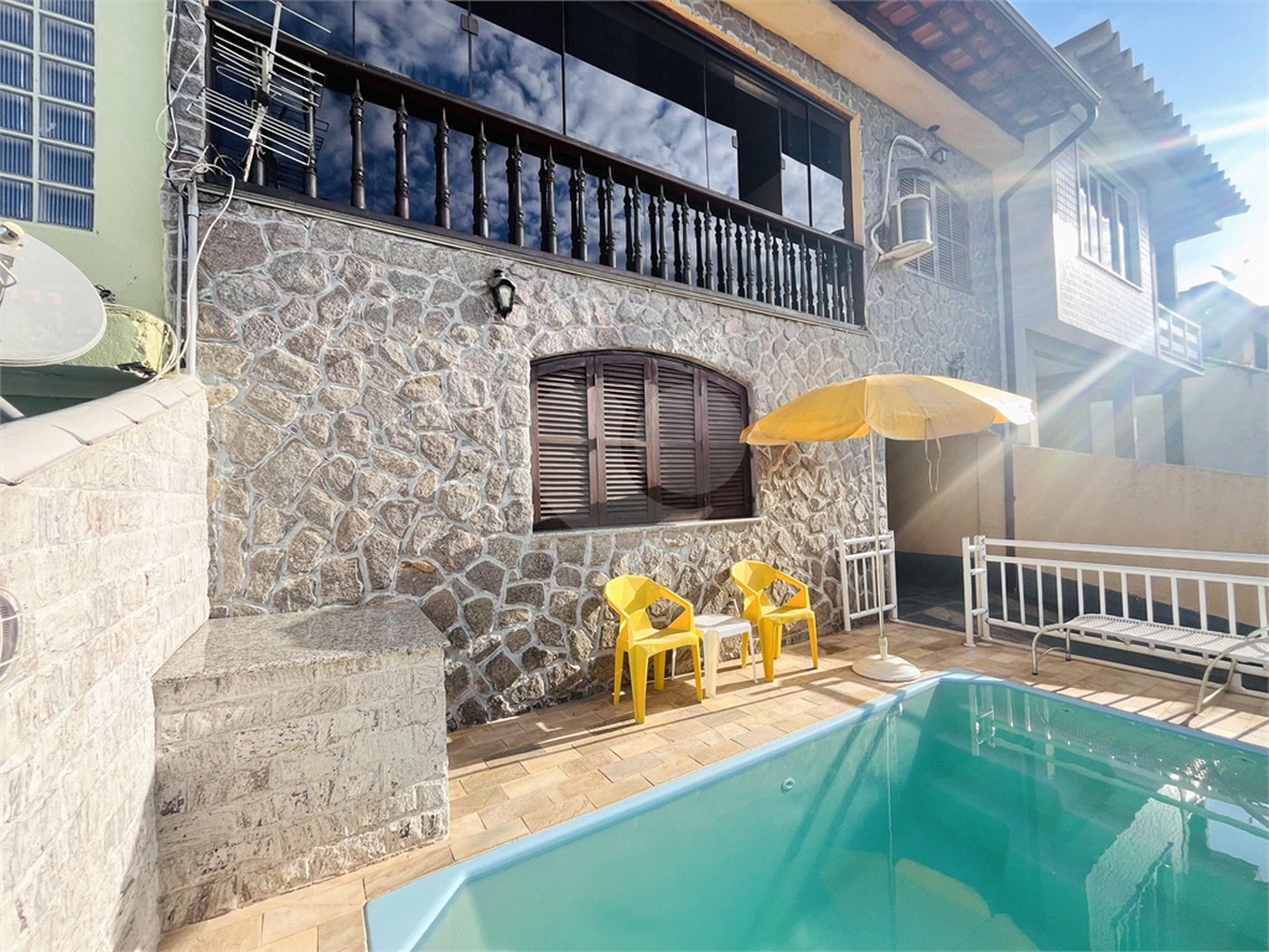 Casa à venda com 4 quartos, sendo 1 suíte, em Campo Grande, Rio de Janeiro, RJ