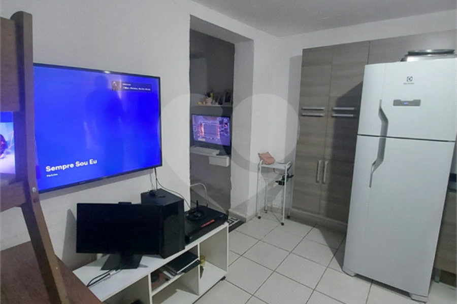 Sobrado à venda com 8 quartos no Brasilândia, São Paulo, SP