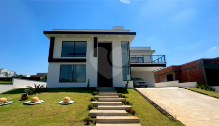 Casa à venda com 5 suítes no condomínio Terras de Mont Serrat, Salto - SP