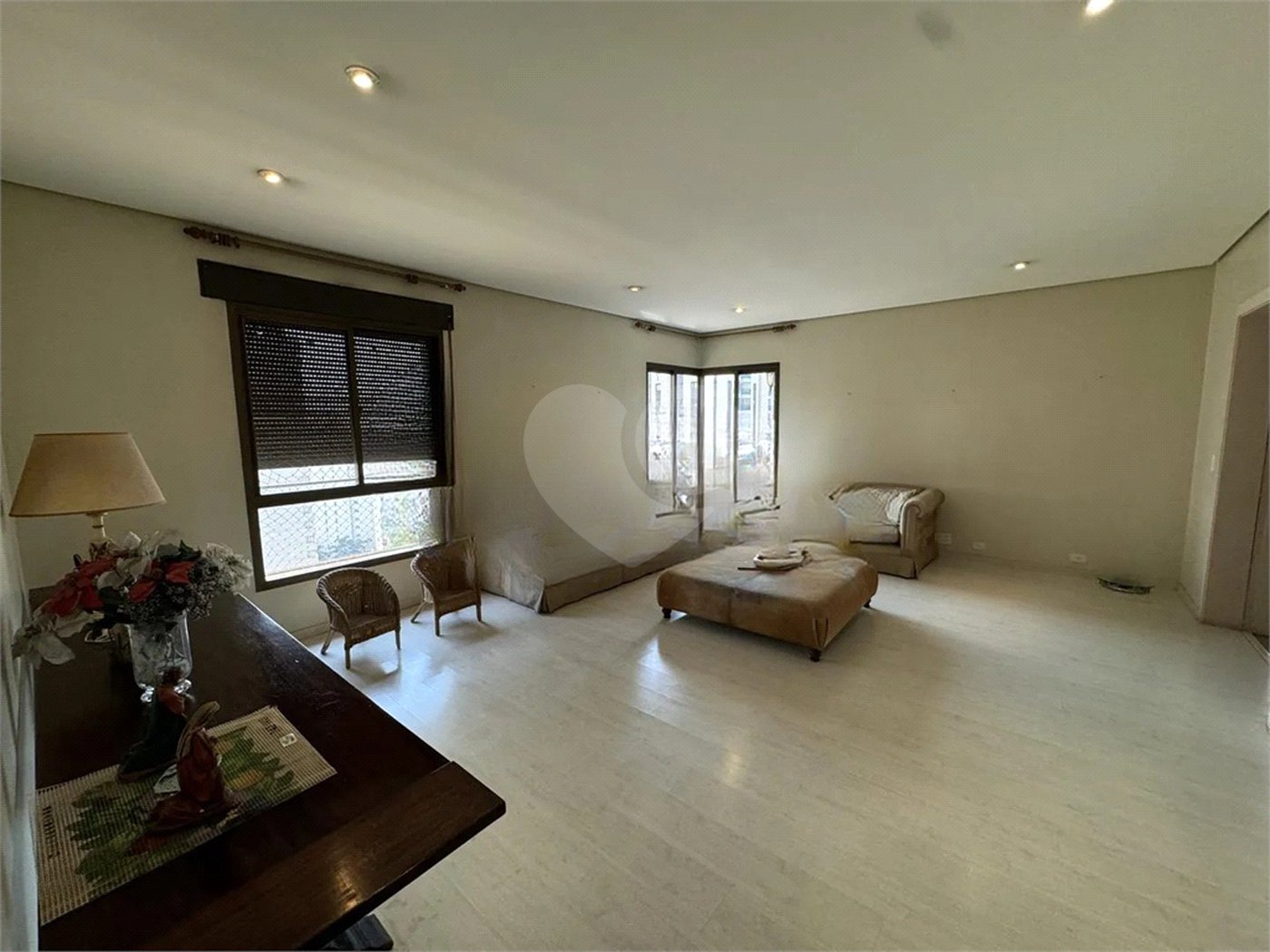Apartamento à venda com 4 quartos, sendo 2 suítes,  em Vila Suzana, São Paulo, SP