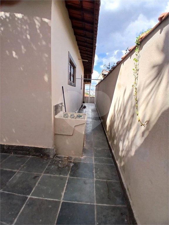 Casa à venda com 5 quartos, sendo 3 suítes, em Vila Santista, Atibaia, SP