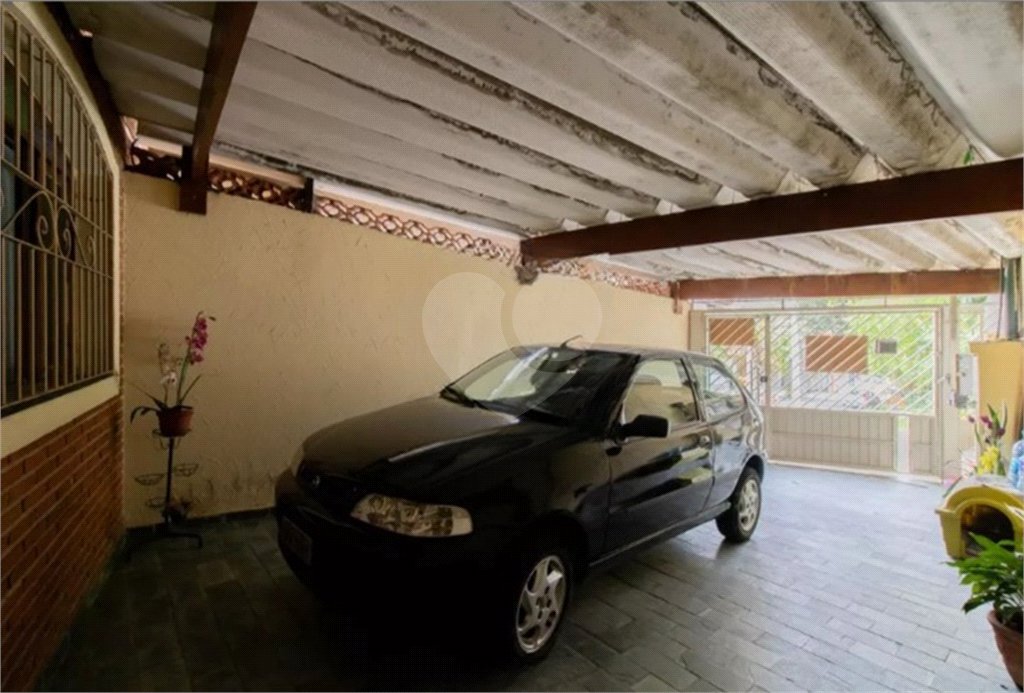 Casa à venda com 3 quartos, sendo 2 suítes,  em Jardim Santa Mena, Guarulhos, SP