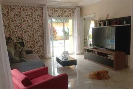 Casa à venda com 4 quartos, sendo 2 suítes, no condomínio Canamari, São Paulo - SP