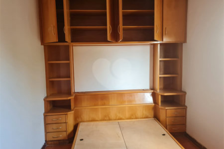 Sobrado à venda com 2 quartos, sendo 1 suíte, em Jardim Ivana, São Paulo, SP