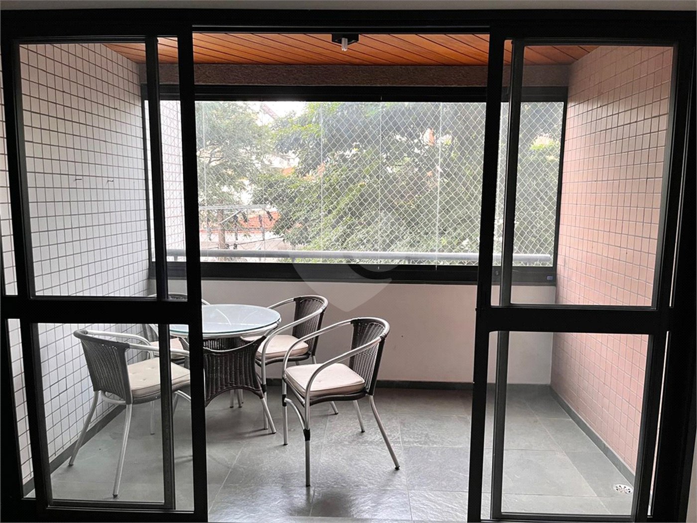Apartamento à venda ou para alugar com 3 quartos, sendo 1 suíte,  em Vila Pompéia, São Paulo, SP