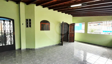 Sobrado à venda com 4 quartos, sendo 2 suítes, em Vila Maria, São Paulo, SP