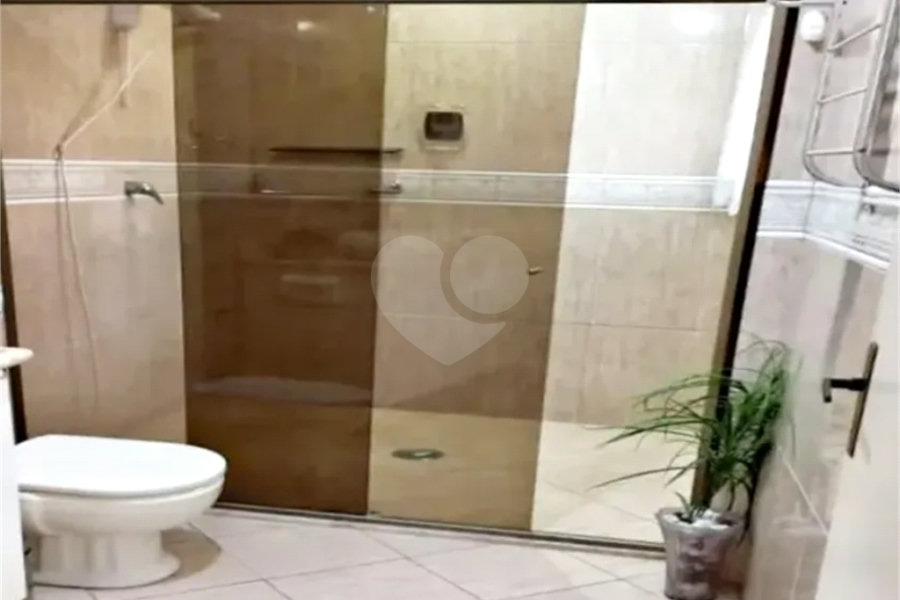 Sobrado à venda com 3 quartos, sendo 1 suíte,  em Vila Palmeiras, São Paulo, SP