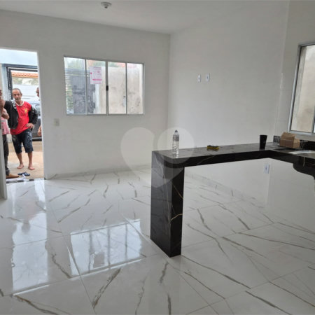 Casa à venda com 2 quartos em Vila Santa Helena, Atibaia, SP