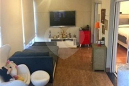 Apartamento à venda com 3 suítes em Campo Belo, São Paulo, SP