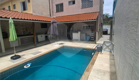 Casa à venda com 3 quartos, sendo 1 suíte,  em Campo Grande, Rio de Janeiro, RJ