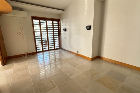 Cobertura à venda com 4 quartos, sendo 2 suítes,  em Tijuca, Rio de Janeiro, RJ