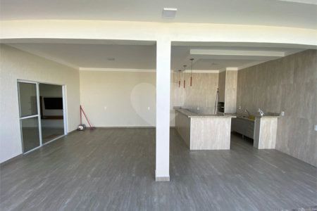 Casa térrea com piscina para venda no Residencial Arcoville