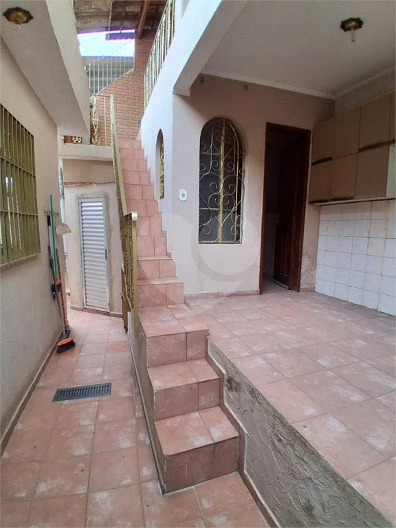 Casa ampla com 3 dormitórios, 2 vagas , quintal Parada Inglesa