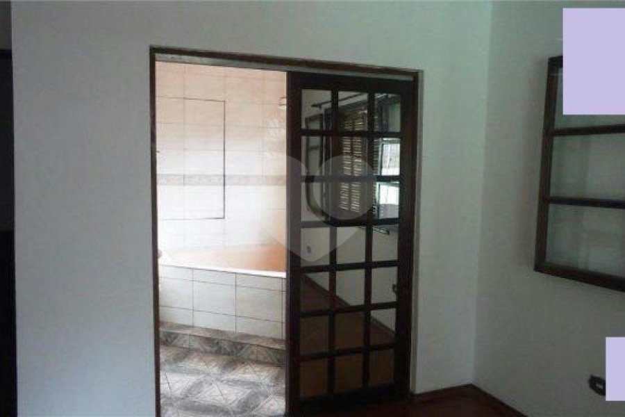 Casa à venda com 4 quartos, sendo 1 suíte, em Jaguara, São Paulo, SP