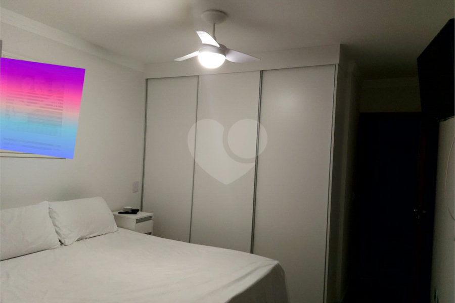 Casa à venda com 3 suítes no condomínio Residencial Gaya, São Paulo - SP
