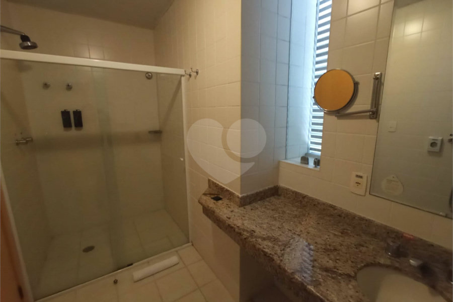 Flat à venda com 1 quarto em Santana, São Paulo, SP