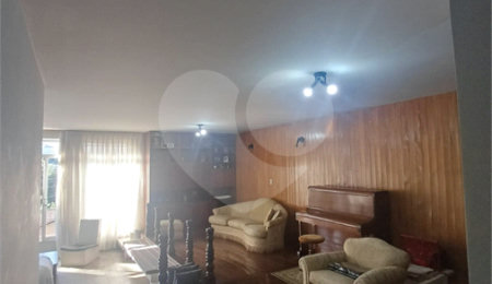 Sobrado à venda com 5 suítes em Vila Albertina, São Paulo, SP