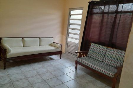 Casa à venda com 2 quartos em Indaiá, Bertioga, SP