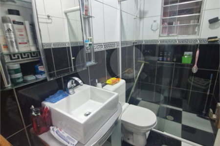 Casa Térrea à venda com 6 quartos em Vila Gustavo, São Paulo, SP