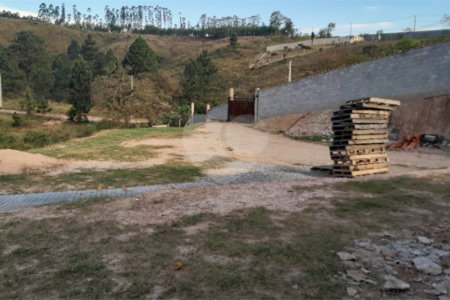Chácara à venda com 4 suítes em Moreiras, Mairinque, SP