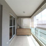 Apartamento à venda com 3 quartos, sendo 1 suíte,  em Vila Olímpia, São Paulo, SP