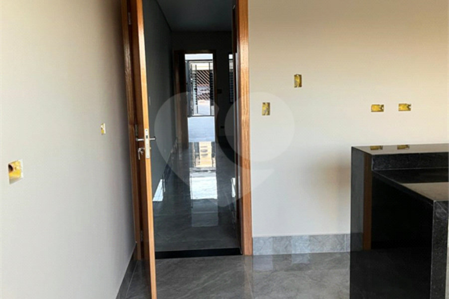 Sobrado à venda com 3 quartos, sendo 1 suíte, em Jardim Maristela, São Paulo, SP