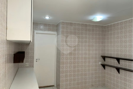 Apartamento à venda com 3 quartos, sendo 1 suíte, em Alto da Boa Vista, São Paulo, SP