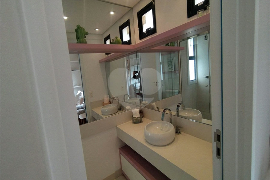 Apartamento à venda com 4 quartos, sendo 3 suítes, em Santana, São Paulo, SP