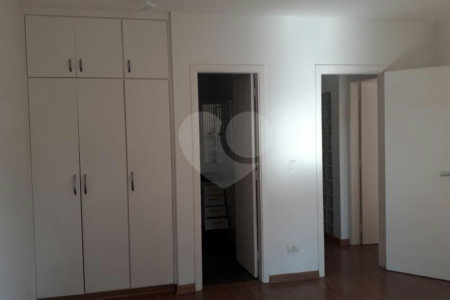 Casa para alugar com 3 suítes no condomínio Residencial Courtyard Village, São Paulo - SP