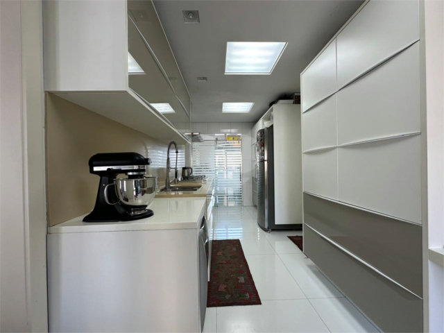 Apartamento à venda com 3 suítes em Santana, São Paulo, SP