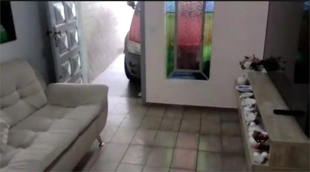 Casa Térrea à venda com 6 quartos em Jardim Rosana, São Paulo, SP
