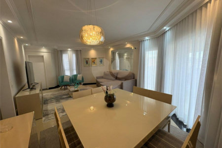 Apartamento à venda com 3 suítes em Santa Teresinha, São Paulo, SP