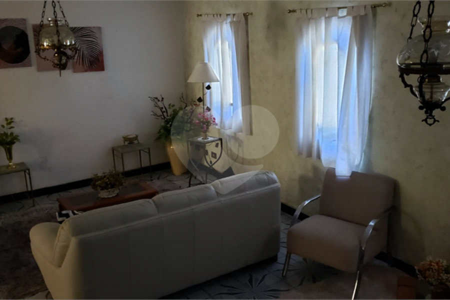Sobrado à venda com 3 quartos, sendo 1 suíte, em Tremembé, São Paulo, SP