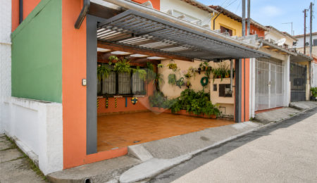 Casa de Vila à venda com 4 quartos, sendo 2 suítes,  em Chácara Santo Antônio (zona Sul), São Paulo, SP