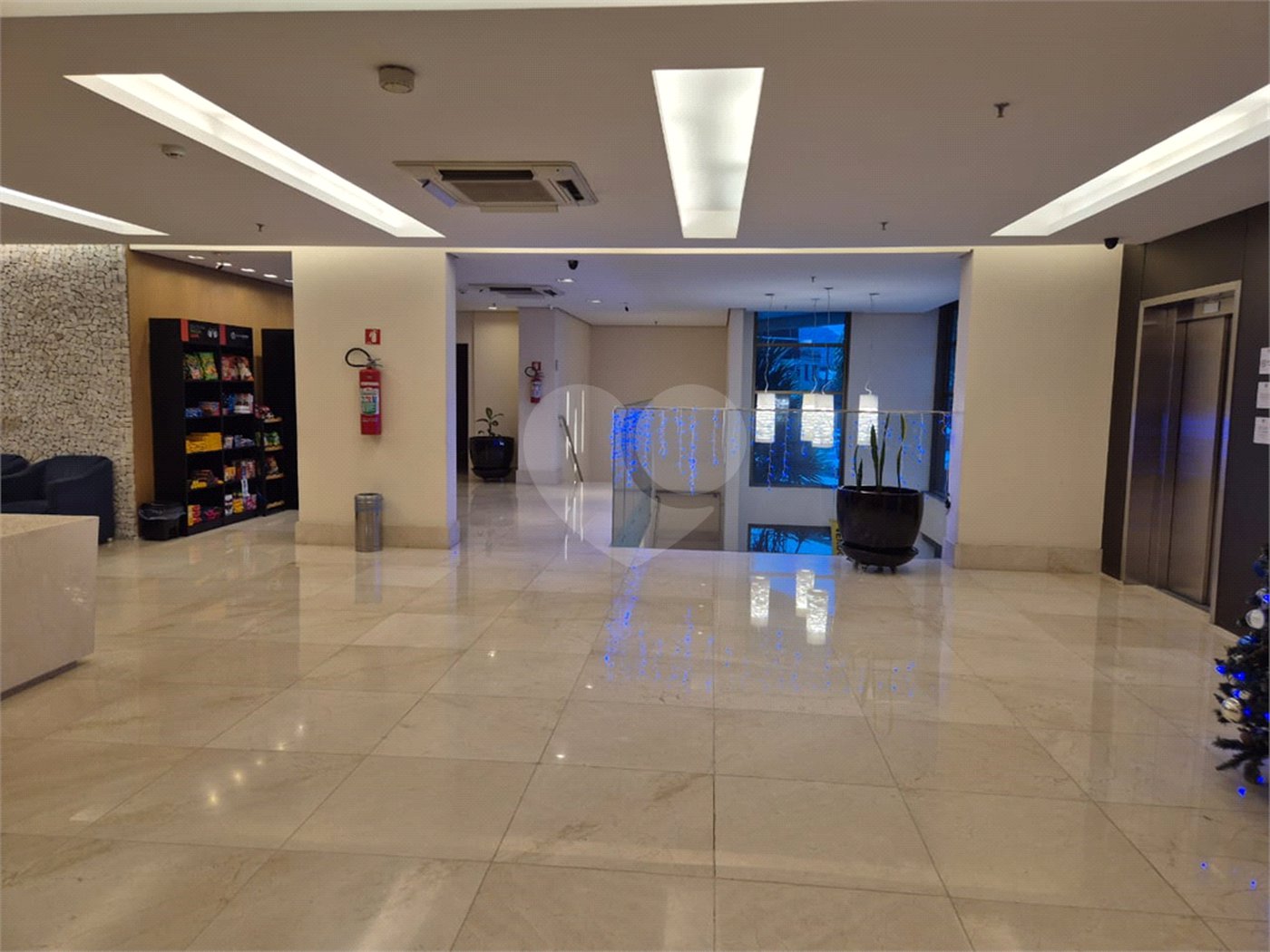 Sala à venda em Valongo, Santos, SP