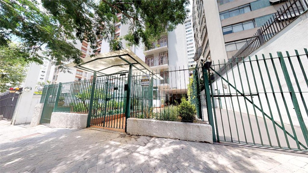 Apartamento à venda com 3 quartos, sendo 1 suíte, em Santa Cecília, São Paulo, SP