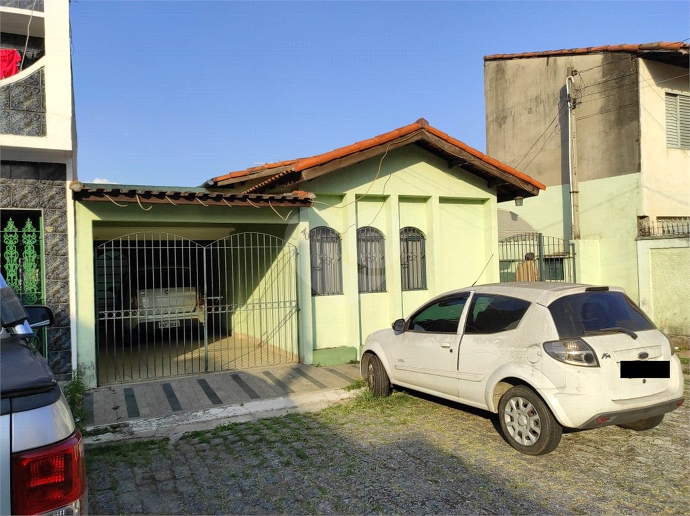 Casa à venda com 3 quartos, sendo 1 suíte, no Centro, Poá, SP