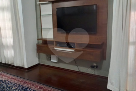 Sobrado à venda com 3 quartos, sendo 1 suíte,  em Vila Lavínia, Mogi das Cruzes, SP