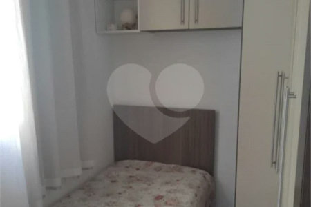 Casa com 64m², 2 quartos, 2 garagens, à venda em Itaquera