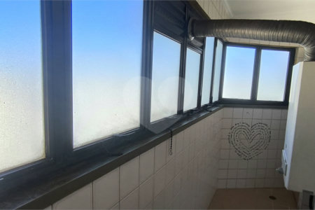 Apartamento à venda com 3 quartos, sendo 1 suíte, em Pinheiros, São Paulo, SP