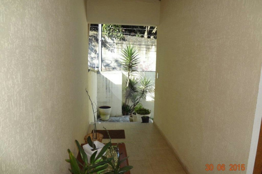 Casa Térrea à venda com 3 quartos, sendo 1 suíte, em Vila Irmãos Arnoni, São Paulo, SP
